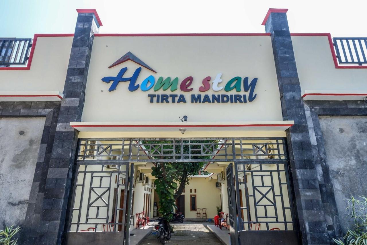 Reddoorz @ Umbul Ponggok Waterpark Klaten エクステリア 写真